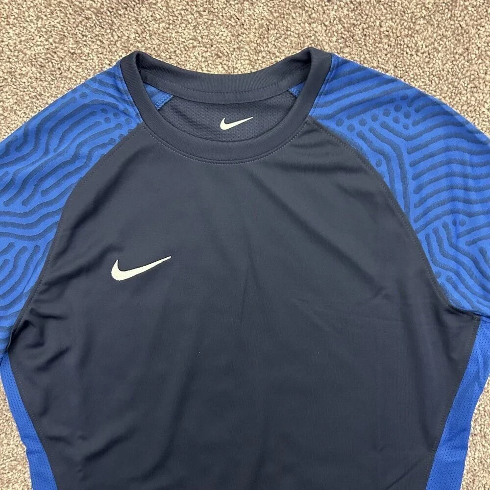Nike Soccer Jersey Top Short Sleeves Navy Blue Women's Size S - Small - NWT$50
